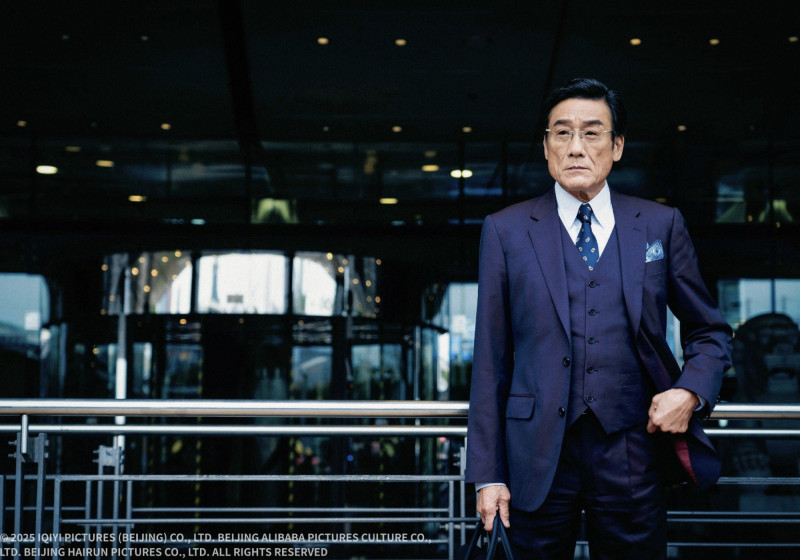 紅毯到領獎都戴著 梁家輝「神秘葫蘆」被抓包