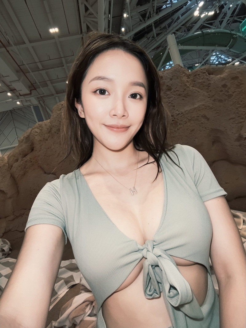 原來賴慧如這麼辣 激裸南半球呼之欲出全被拍