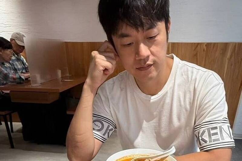 焦糖哥哥中年待業   網紅Cheap補一槍高級酸