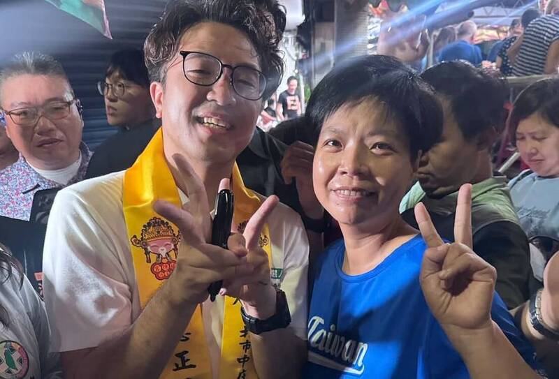 通靈少女曬同框沈伯洋   被要求中立霸氣秒回應