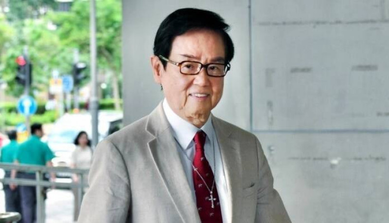 80歲「開心鬼」黃百鳴內幕交易入獄傳已低調服完刑 恢復自由身被捕捉