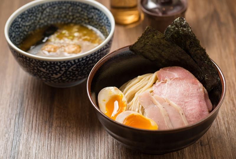 冷麵配熱湯？認識「日式沾麵」つけ麺，這樣吃最美味～