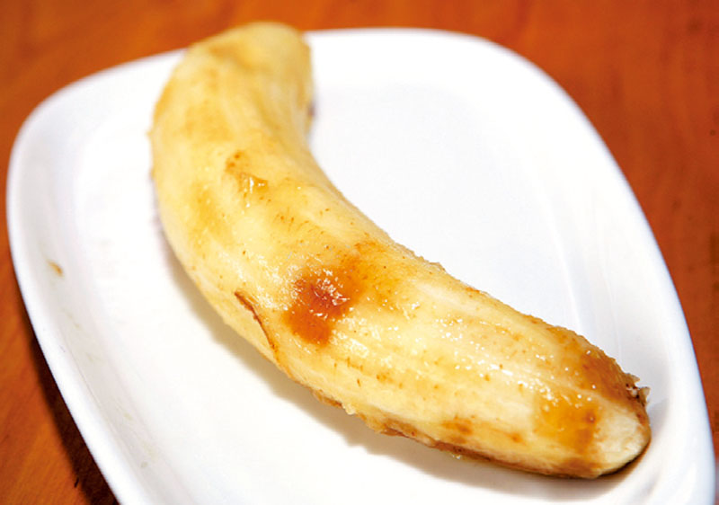 雙味貝果佐滑蛋