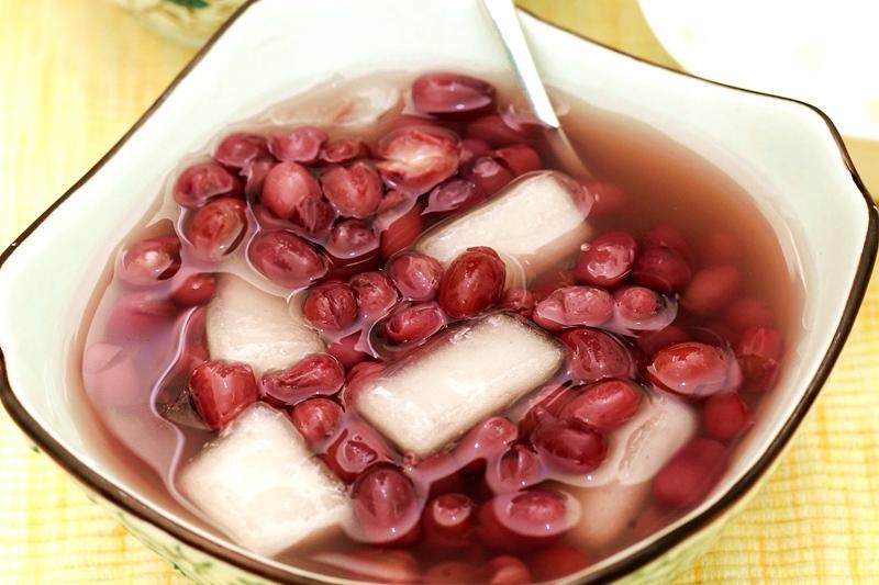 夏日消暑就吃「粉角紅豆甜湯」！Q彈配料、炒糖水煮法有撇步