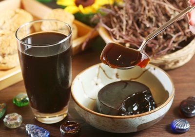 消暑解熱就靠它!天然ㄟ「仙草茶、嫩仙草」在家做 消暑解熱就靠它!天然ㄟ「仙草茶、嫩仙草」在家做