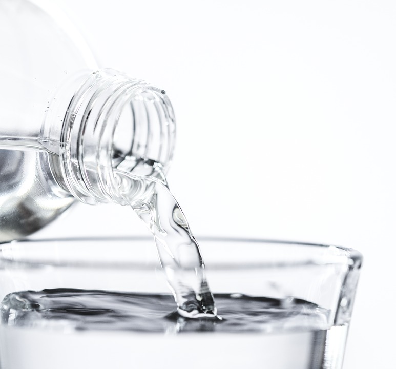 喝水能排毒？礦泉水比較好？飲水迷思一次破解！