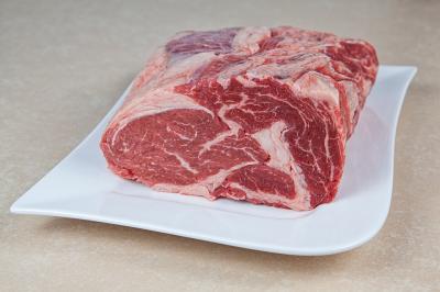 膠水黏的？對健康有害？「重組肉」不是你想的那樣！