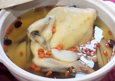 滴雞精、雞精、雞湯，喝哪一種最滋補養生？