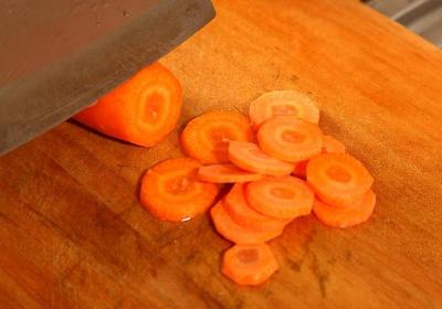 胡蘿蔔料理前先做這些步驟，去除生味、營養更好吸收！