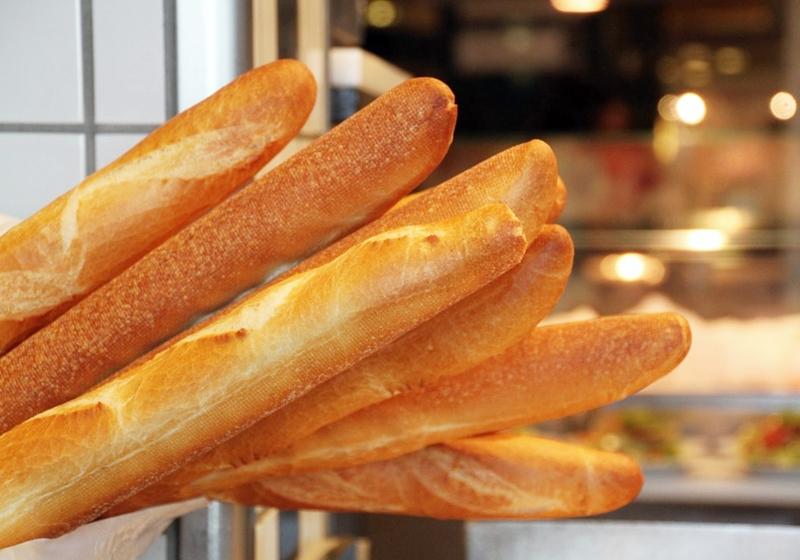法國麵包最怕放久變乾硬！讓口感回春就靠這5 招- 食譜自由配- 自由電子報