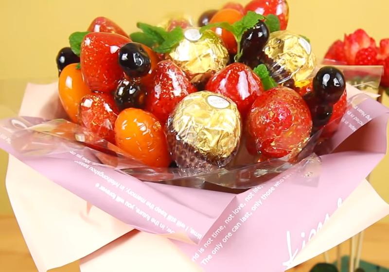情人節DIY「草莓糖葫蘆花束」幫你討好吃貨情人 (影音)