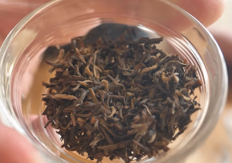 絲襪奶茶、凍檸茶...港式茶飲清甜回甘！沖泡秘訣就在「茶葉比例」