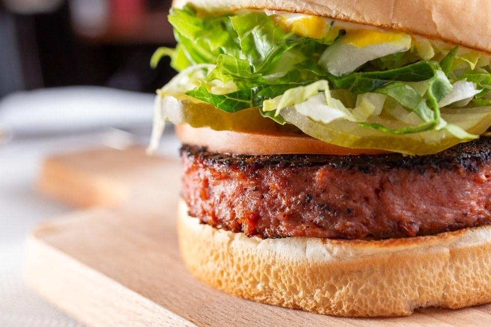 未來肉、新豬肉比真肉更健康好吃？營養師揭「植物肉」隱藏成分和迷思