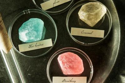 可以吃的寶石甜點！日本超紅和菓子「琥珀糖」免烤箱就能做