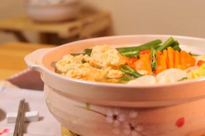 雞肉丸子火鍋 | 主廚「自製高湯包」煮出清澈湯頭秘訣在這