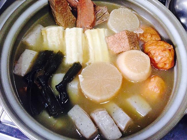 居家防疫自煮必備！日式萬用高湯「冷泡 + 熱煮」2 種做法現學起來