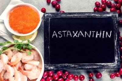 鮭魚、蝦蟹變紅因為它？營養師解析「蝦紅素」4 功效：這樣吃才能有效攝取