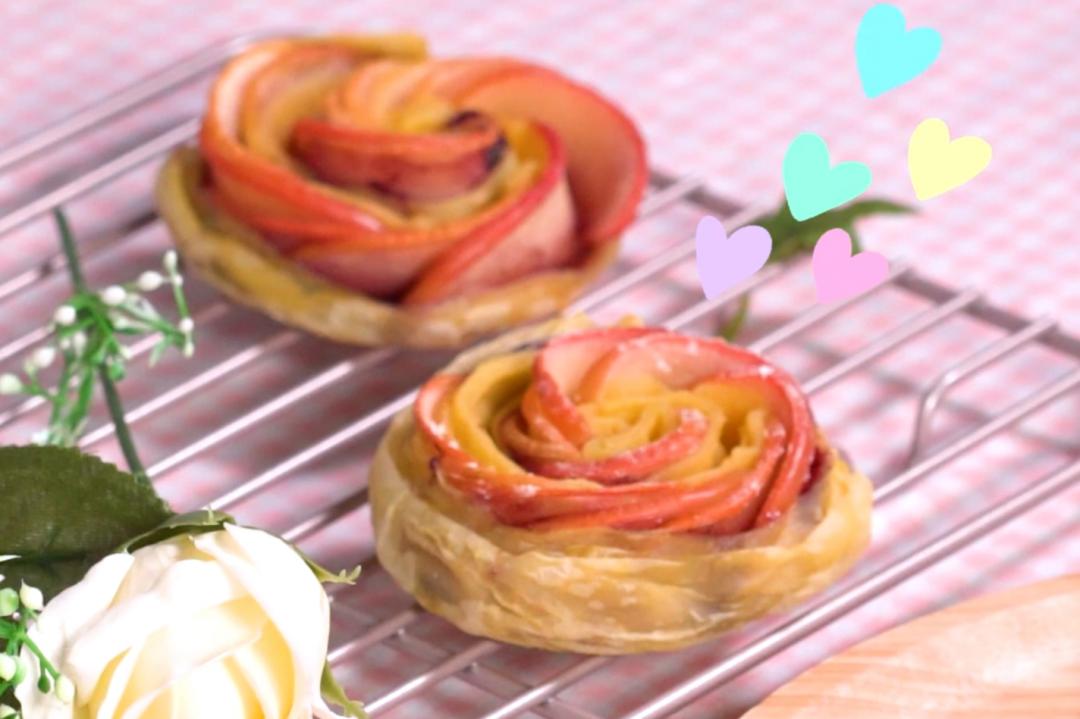 捲一捲做出一朵「玫瑰蘋果派」！冷凍酥皮變高顏值甜點