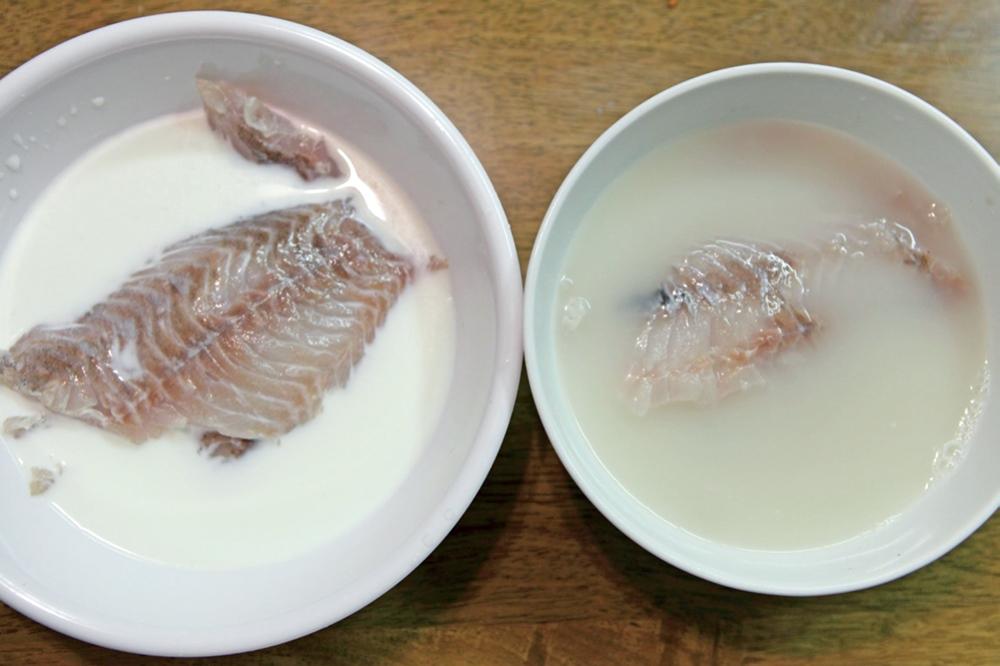 去除魚腥味只會放蔥薑？韓海鮮達人教 5 招：魚肉更鮮香軟嫩