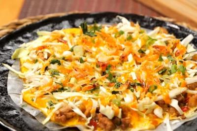 「越南米紙披薩」挑戰Pizza界最薄餅皮！免揉麵免烤箱就能做