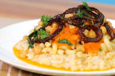 埃及特有小吃「考謝利」！通心粉、香料飯混搭出異國味