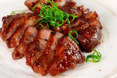 養樂多速成「蜜汁叉燒」超入味！免烤箱做出燒臘餐廳美味