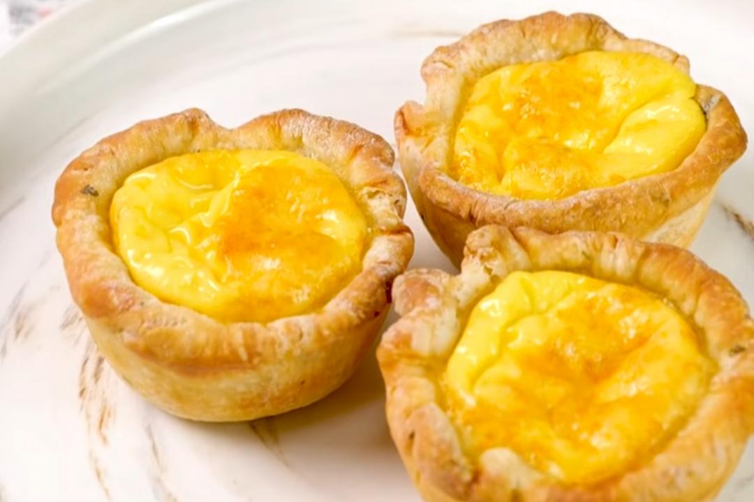 手抓餅變酥脆塔皮！「超簡易蛋塔」免擀免模具５材料就能做