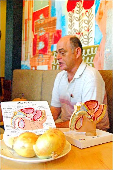 尿不出來 小腹鼓起  攝護腺已經大得像洋蔥