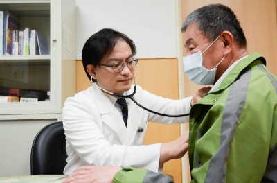 長輩多重慢性病 慈濟推「整合醫學科」跨科治療