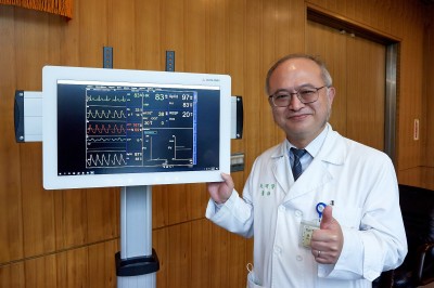 跨界合作防疫 凌華、友達捐台大醫院20台公衛電腦