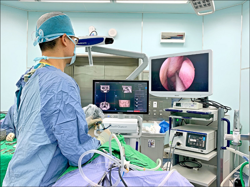 漠視鼻竇炎 頭痛眼腫險失明