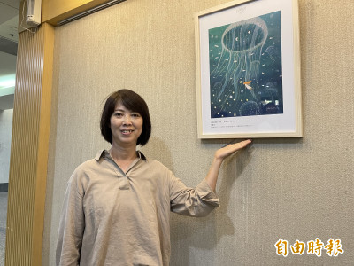 罹癌反成助人動力 乳癌患者因畫畫轉變人生成藝術治療師