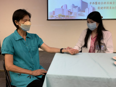 染疫後1週竟爆瘦10公斤 醫警示小心「新冠後肌少症」