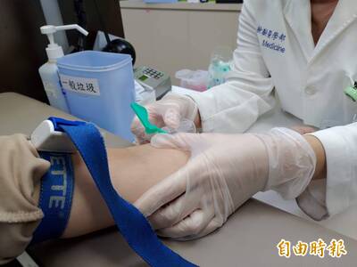 健保署長專訪4-2》檢驗檢查部分負擔待溝通 先推資訊管理措施抑制浪費