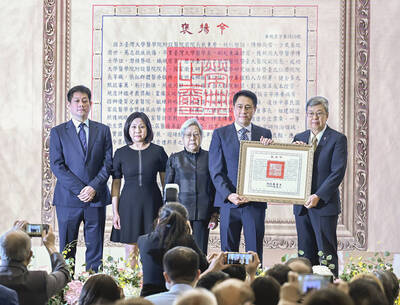 緬懷台灣糖尿病權威戴東原 陳建仁代表頒贈總統褒揚令