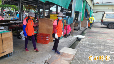 台南登革熱重點防治區域 永康區動員孳清崑山市場