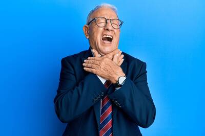 壯男疑吃花枝丸噎住逝》不慎噎住要用「哈姆立克法」搶時機救人