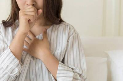 健康網》一到春天喉嚨開始乾又癢？ 醫揭4原因