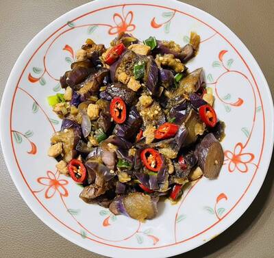 健康網》「魚香茄子」不油炸健康吃！ 花青素、多酚都吃到