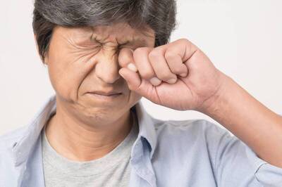 健康網》eye就別傷它！ 醫曝3日常傷眼行為 揉眼、熬夜都上榜