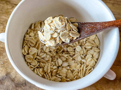 健康網》服降血脂藥別碰3食品 與燕麥間隔時間曝