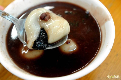 吃元宵掌握「鹹早慢走」 營養師曝正餐後再吃更好