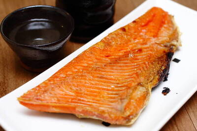 健康網》5招聰明護關節！ 醫推3類食物：鮭魚、雞湯入列