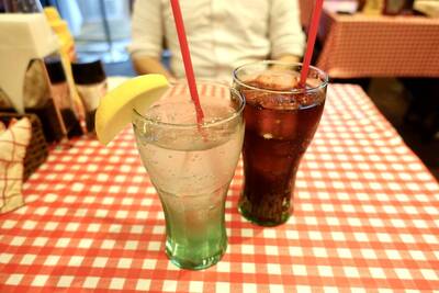 健康網》5類食物損泌尿道健康！ 醫點「1類飲品」助細菌生長