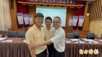 老師打球突心梗 學生臨危不亂分工搶回一命