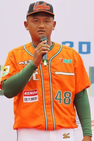 健康網》「抗癌投手」王朝民30歲離世 高一力抗淋巴癌