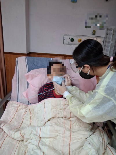 高市急購3萬劑醫用快篩助長照機構  今首批到貨4000劑