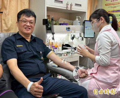 中部血庫警報 慶祝警察節中警邀民眾一同捐熱血