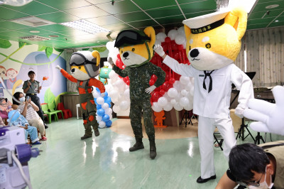 93軍人節 國軍帶給北榮病童歡笑力量 對抗病魔！