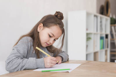 健康網》寫功課老是卡關  心理師：別急得報補習班